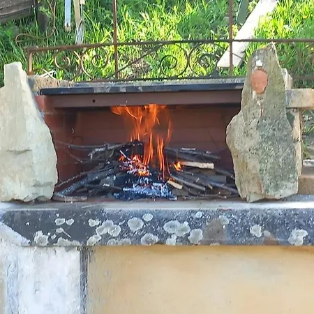 Casa de Férias Casa Di Campagna Con Yurta E Piscina