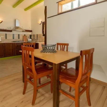 Casa de Férias Casa Di Campagna Con Yurta E Piscina *