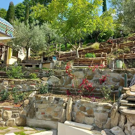 Casa Di Campagna Con Yurta E Piscina